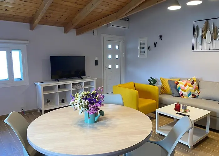 Christina's Loft Apartment